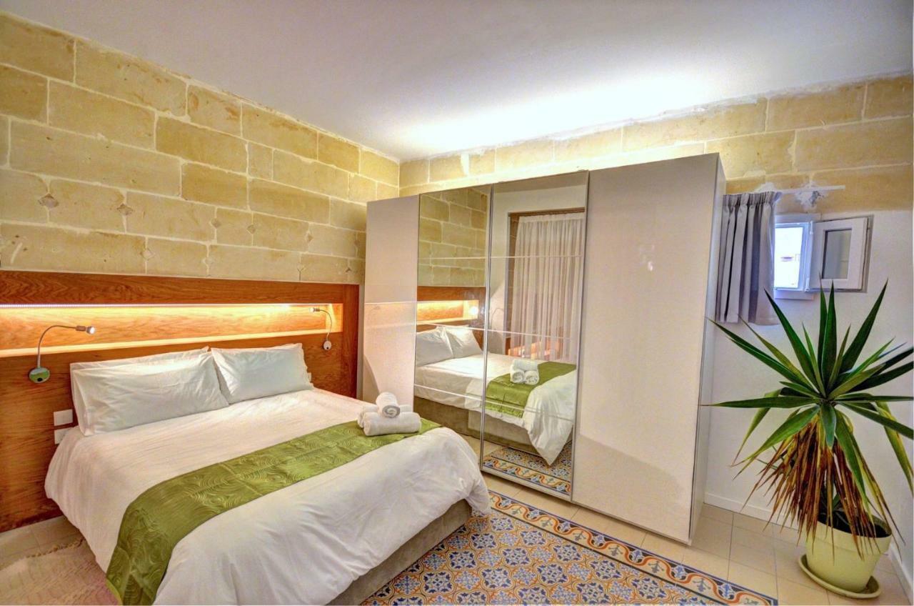 Moon Stone Apartment Valletta Exterior photo